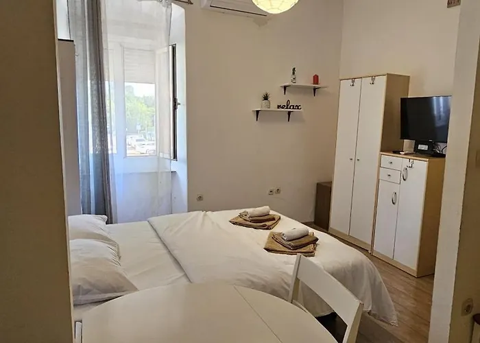 Studio Apartment Kiki For 2, Near Old Town & Beach, Free Wifi